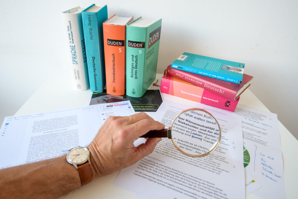 Lektor Werner Schandor bietet gründliche Korrektorate und Lektorate in Graz an.